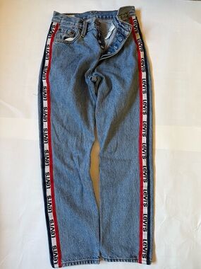 Levi's women's Light Blue Denim Straight Jeans with Red & Black Side Logo Tape
